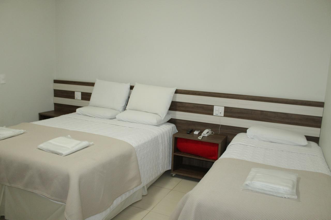 Joao Pinheiro Hotel Avenida מראה חיצוני תמונה