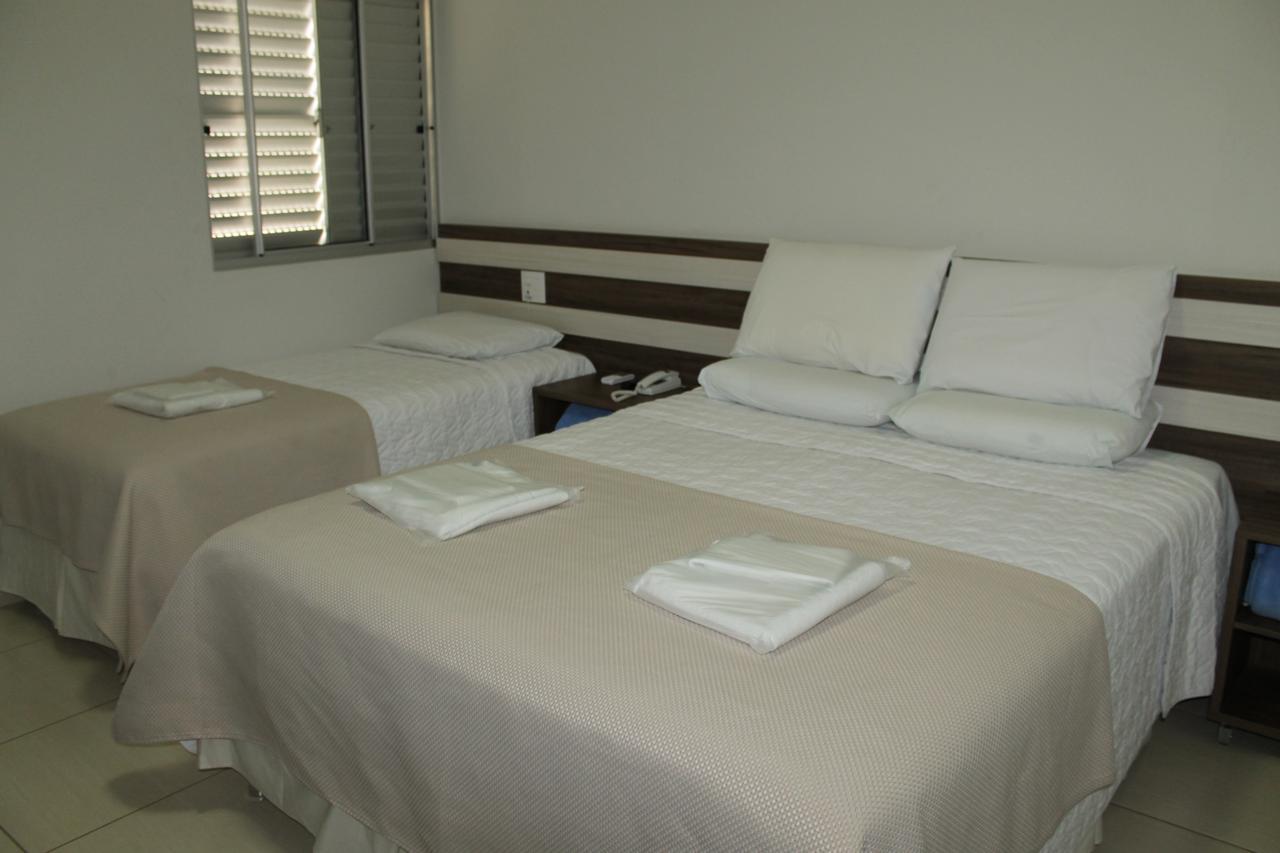 Joao Pinheiro Hotel Avenida מראה חיצוני תמונה