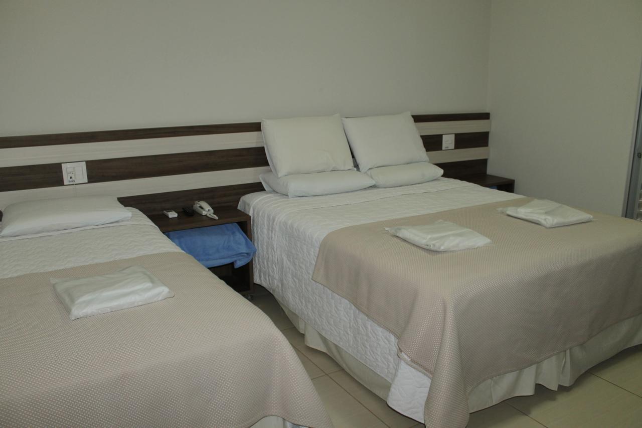 Joao Pinheiro Hotel Avenida מראה חיצוני תמונה